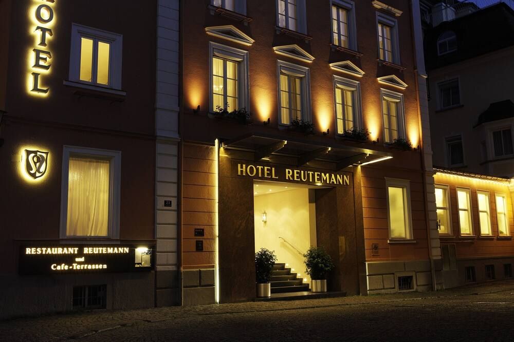 Gebäude