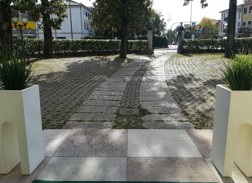 Außenansicht Foto