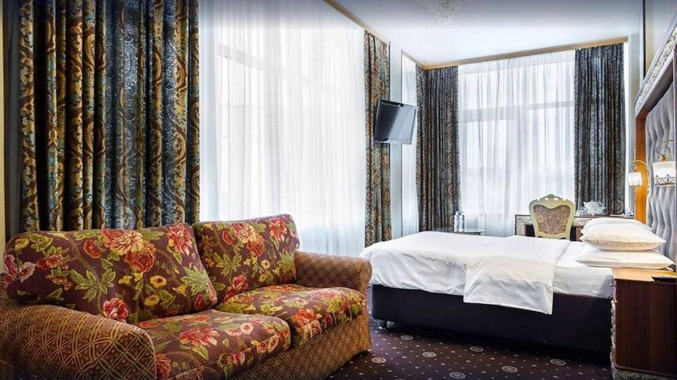 Grand Hotel Belorusskaya