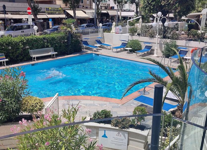 Pool Foto