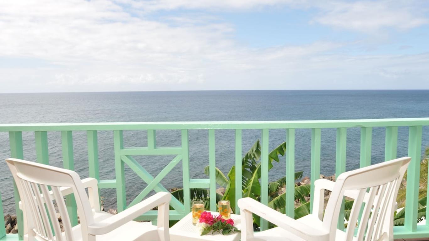 Bird Rock Beach Hotel
