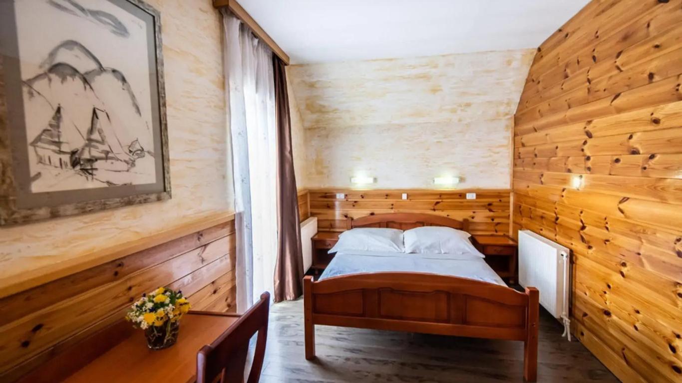 Hotel Enigma