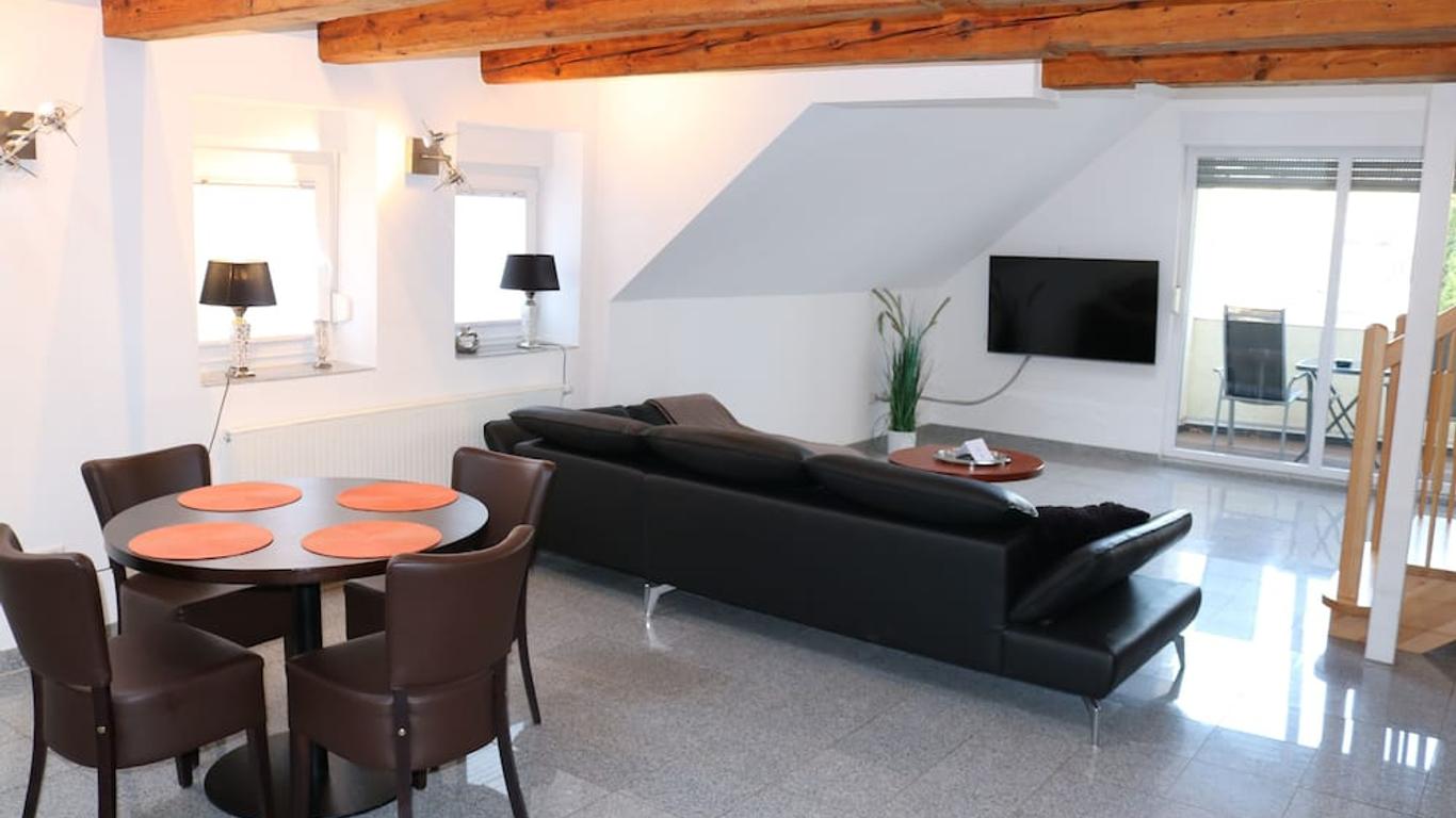 Zwei Ferienwohnungen Anker max 5 Personen & Leuchtturm max 4 Personen, direkt in Steinhude Scheunenviertel, Balkon, WLAN , Privater Parkplatz, Wallbox