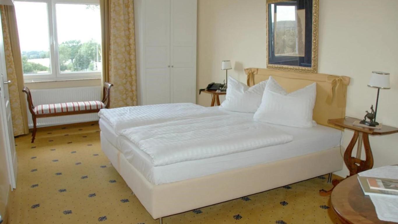 Landsitz Kapellenhoehe, Hotel Garni