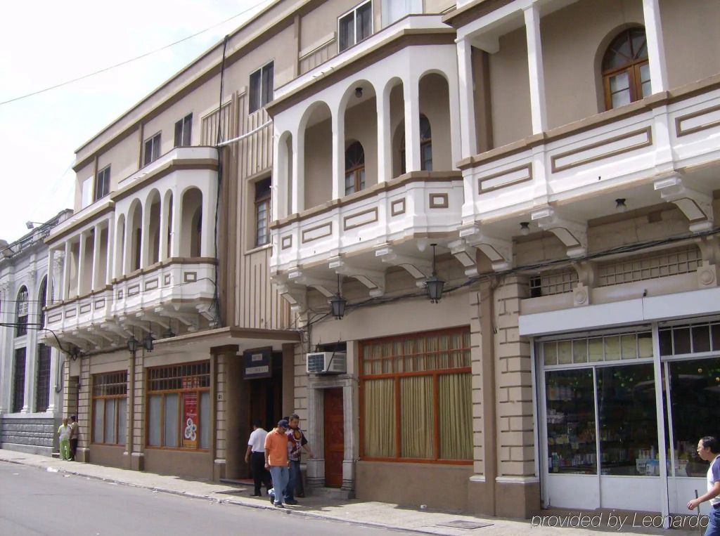 Gebäude