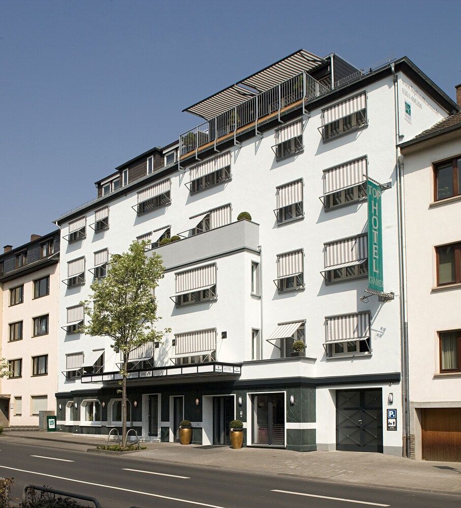 Gebäude