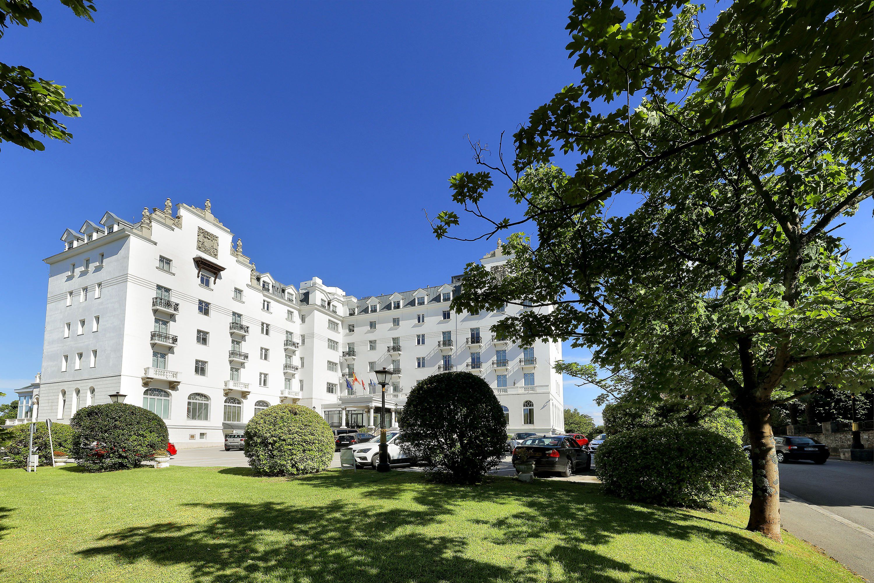 Gebäude