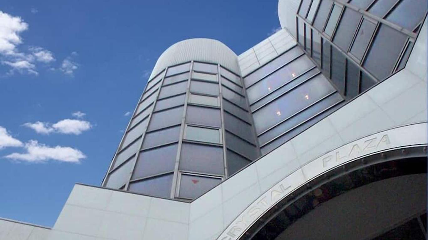 Hotel Crystal Plaza