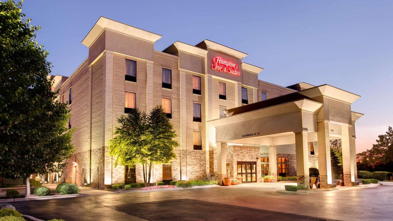 Hampton Inn & Suites Addison