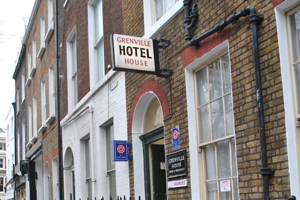 Gebäude