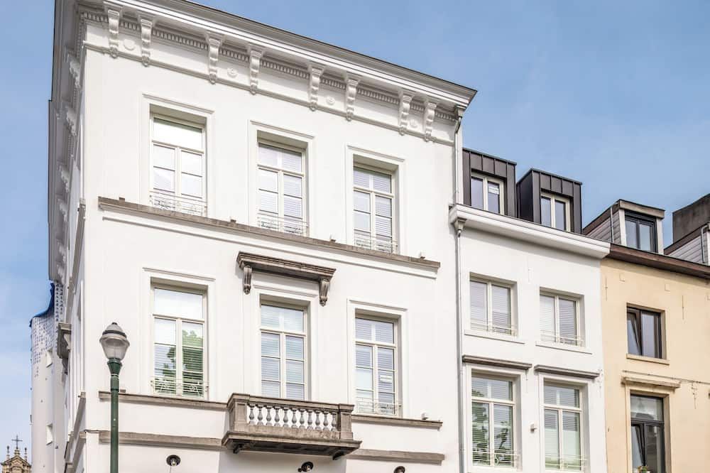 Gebäude