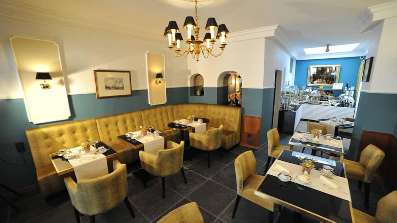 Hotel Rheinischer Hof