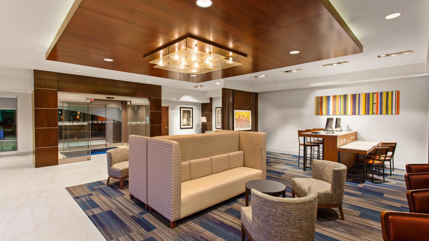 Holiday Inn Express & Suites Houston Medical Center, An IHG Hotel