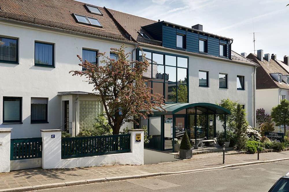 Gebäude