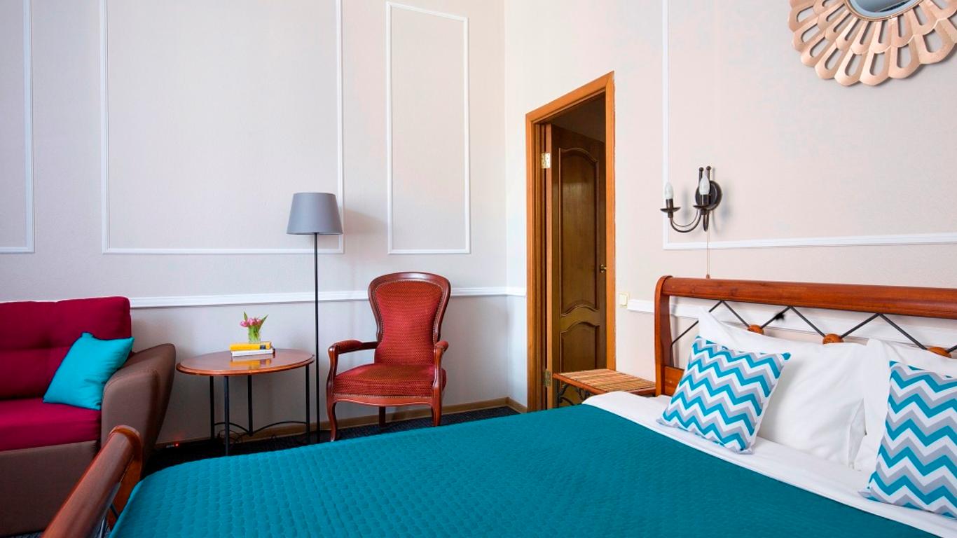 Iskra Hotel