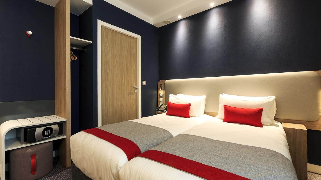 Holiday Inn Express Paris - Velizy By IHG