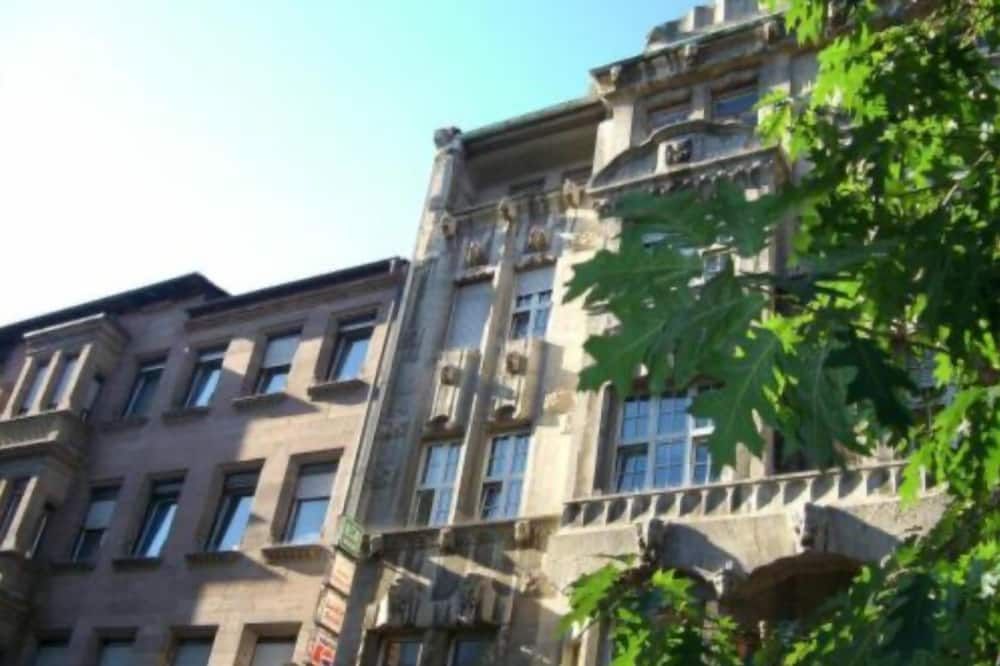 Gebäude