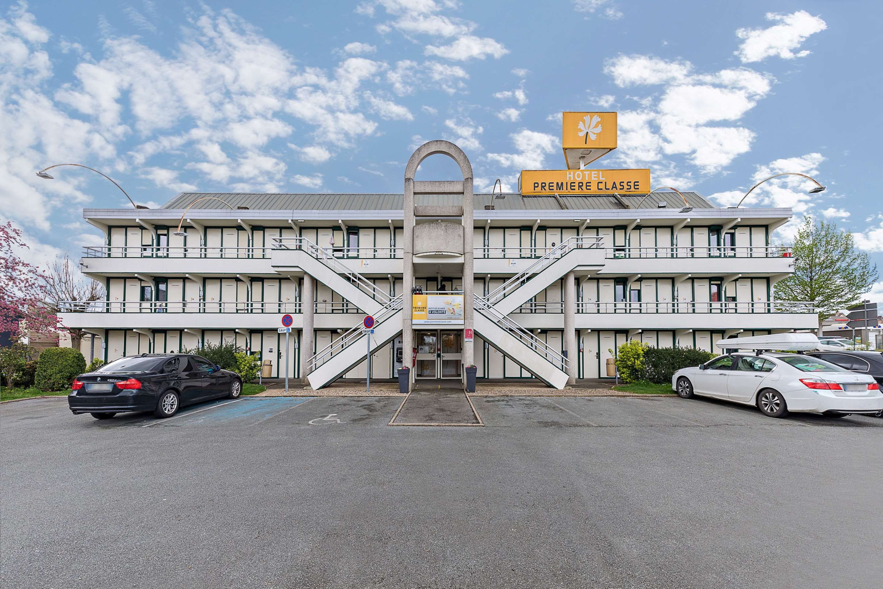 Gebäude