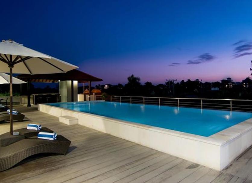 Pool Foto