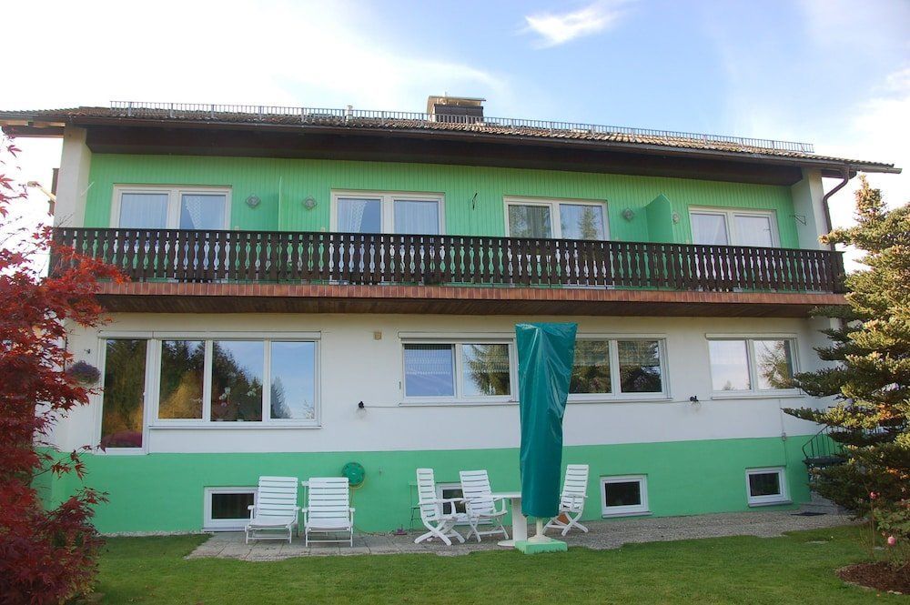 Gebäude