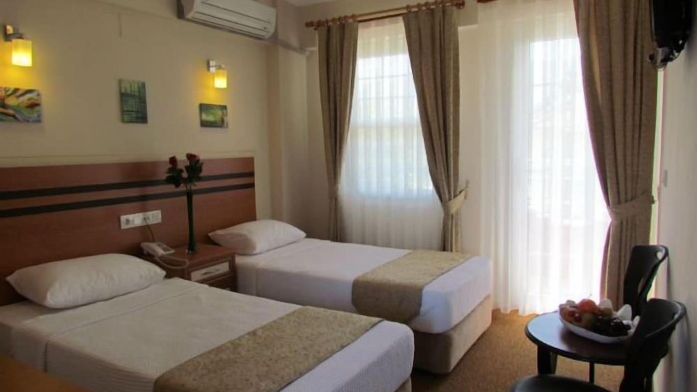 Dalyan Palmiye Resort Hotel