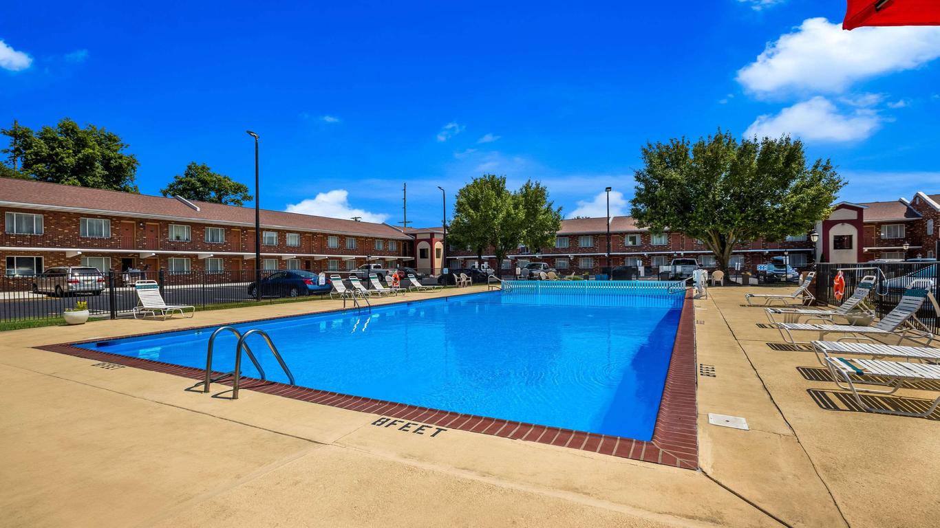 Quality Inn & Suites Millville - Vineland