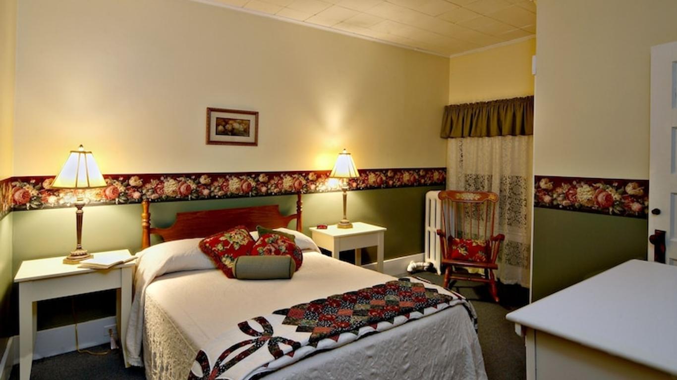 The Fullerton Inn