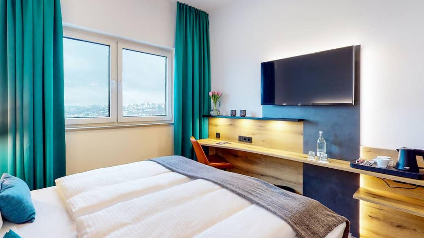 Point 7 Hotel