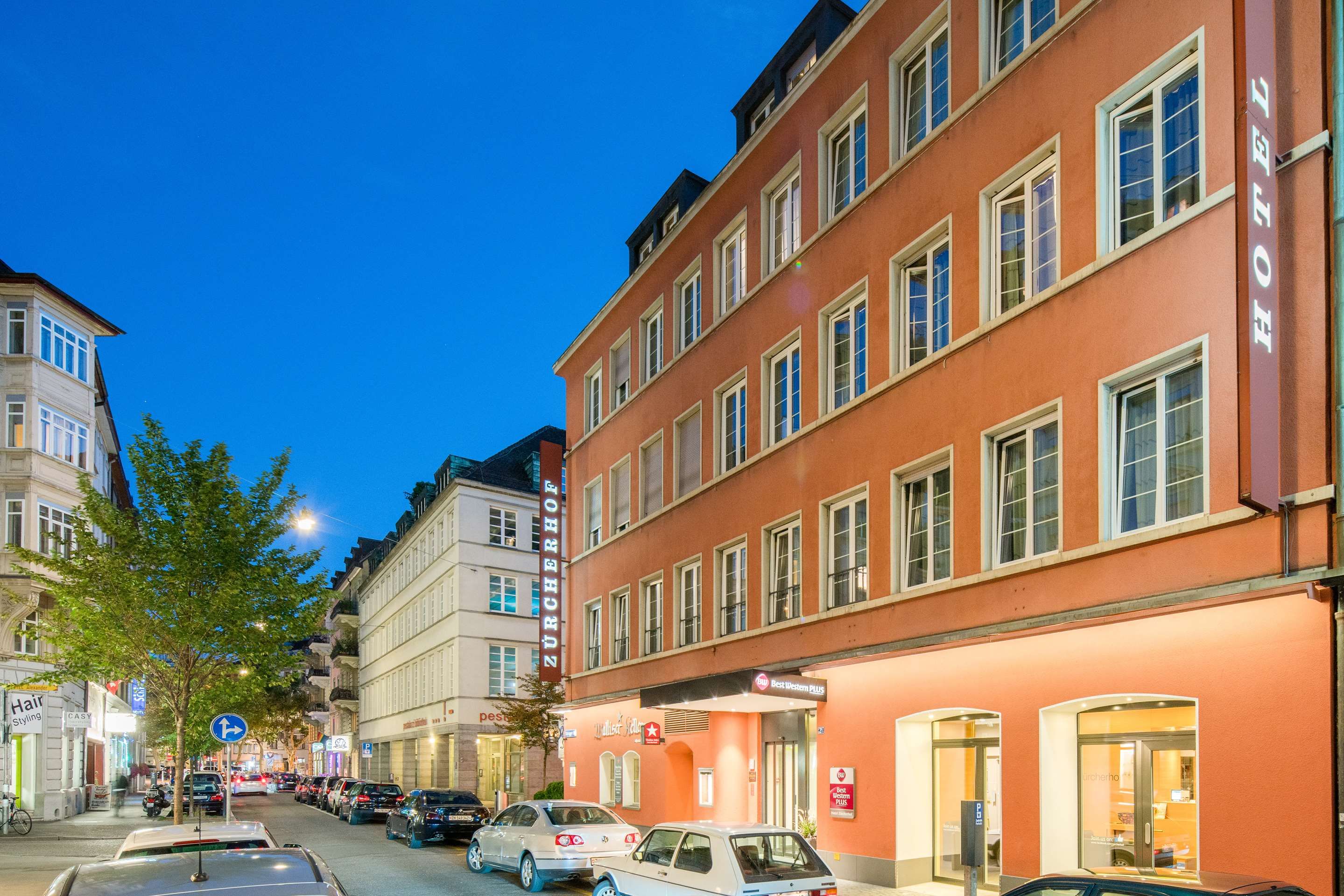 Gebäude