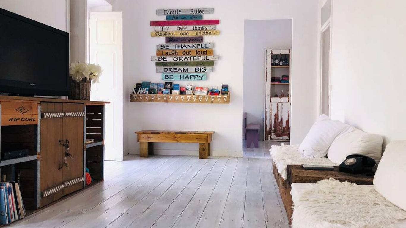Aloha Beach House H