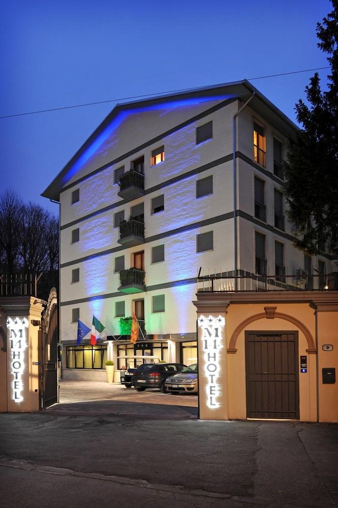 Gebäude