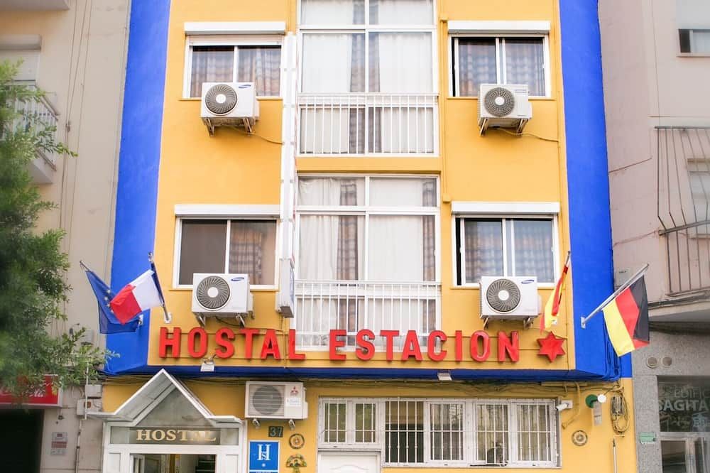 Gebäude