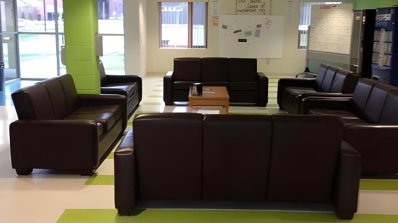 Residence & Conference Centre - Sudbury North