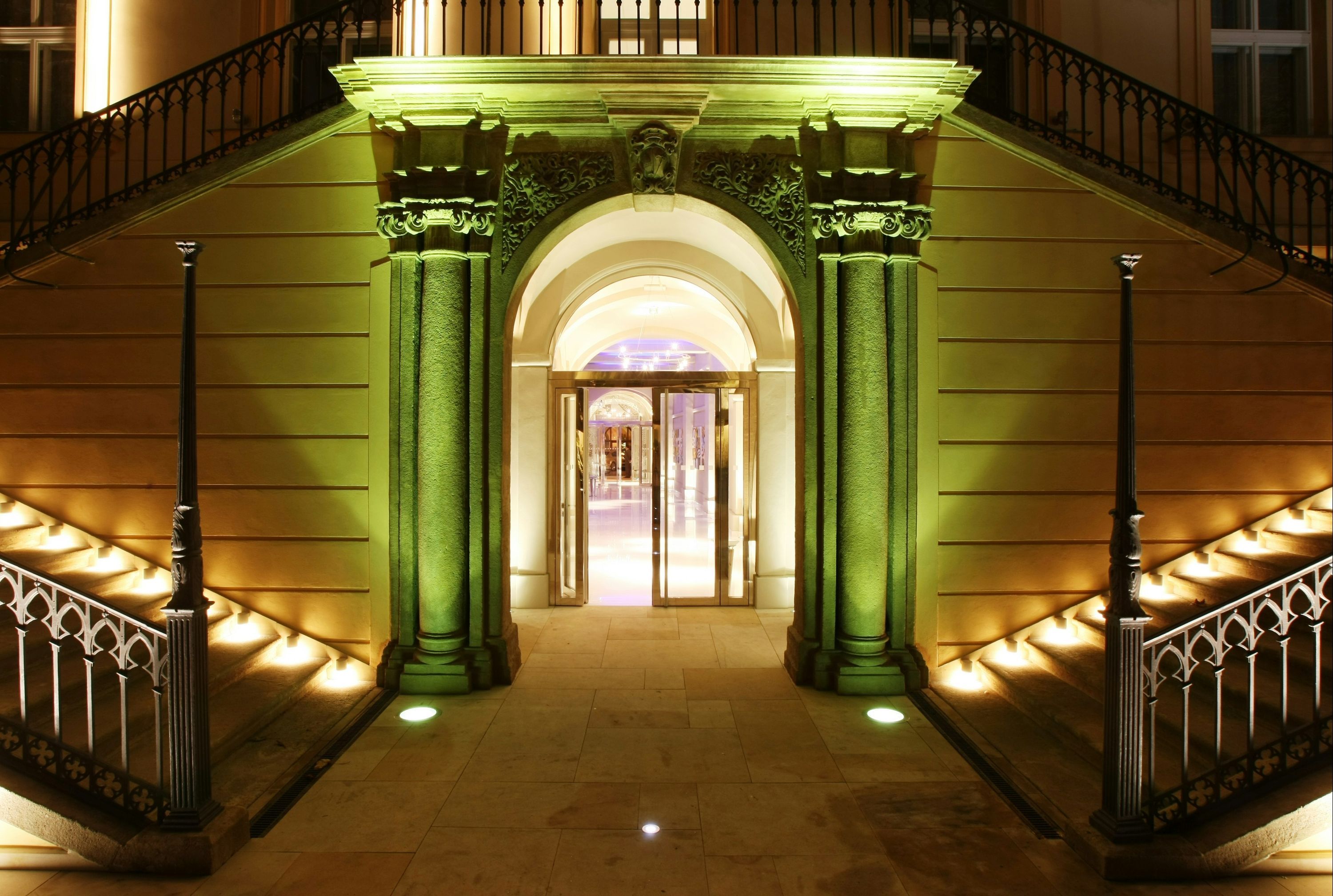 Gebäude