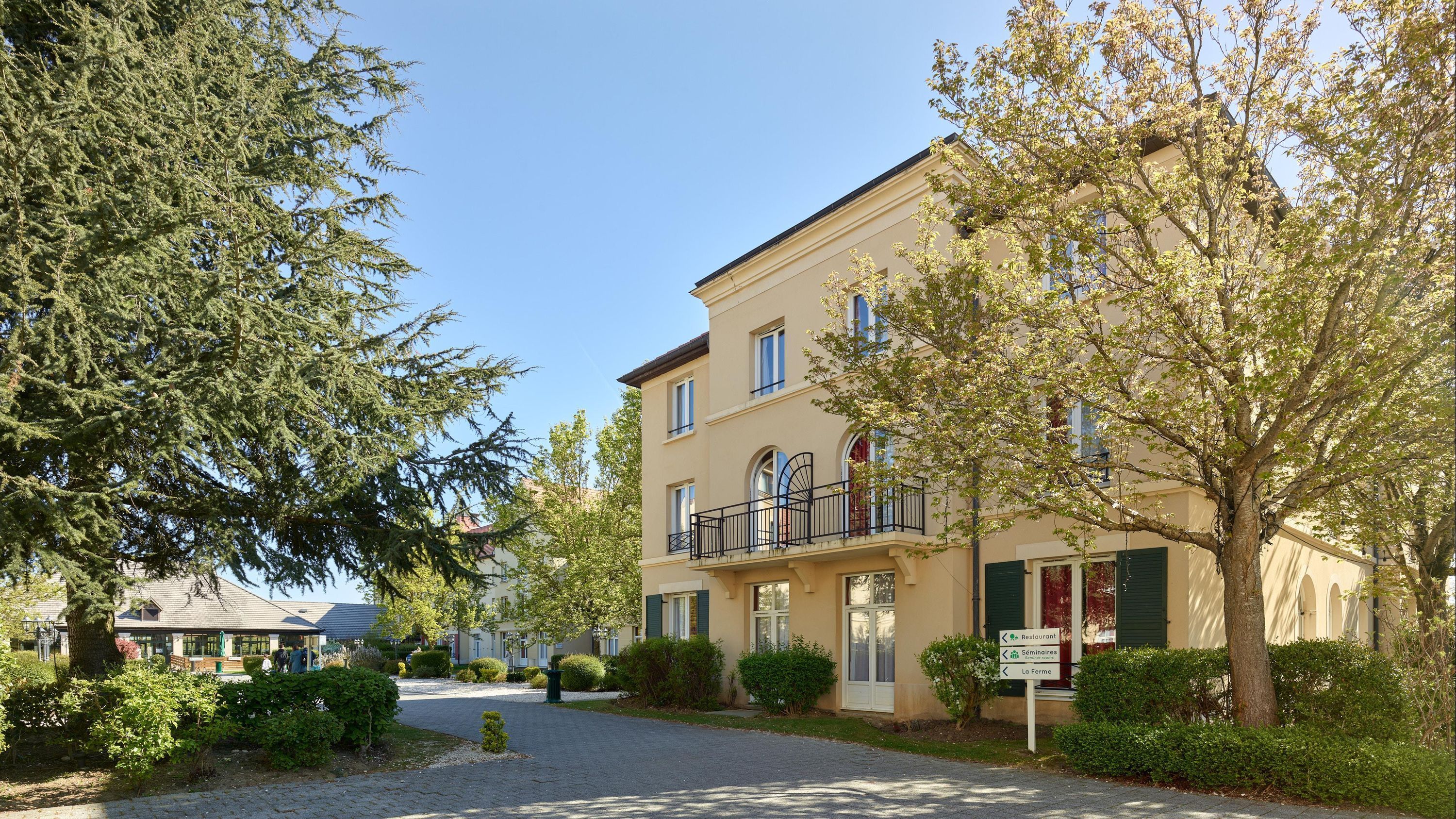 Gebäude