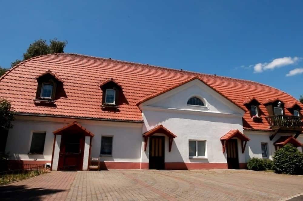 Gebäude