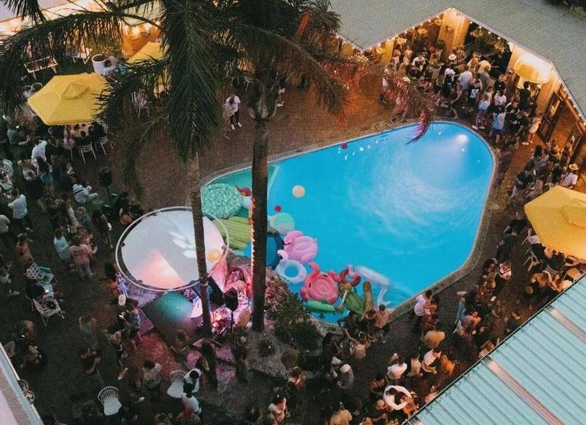 Pool Foto