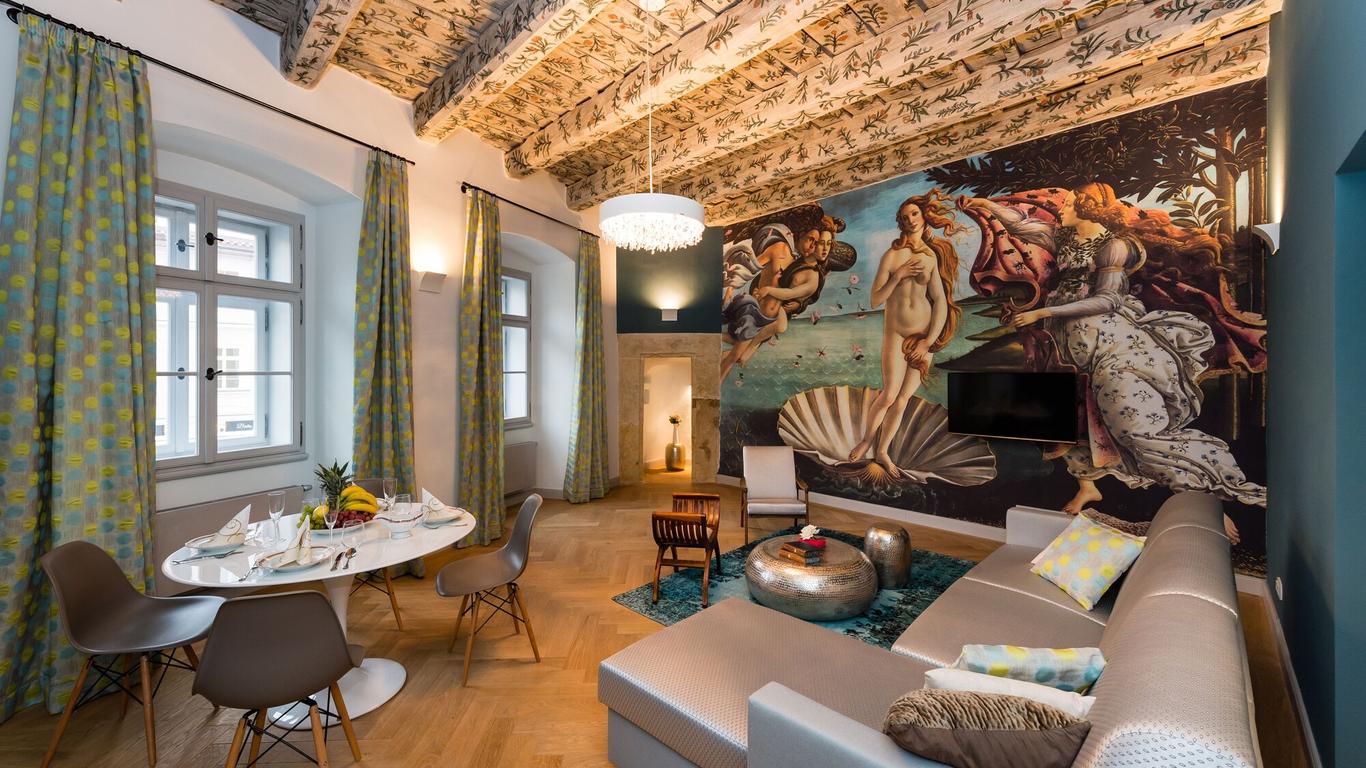 Old Royal Post Boutique Hotel & Premium Suites