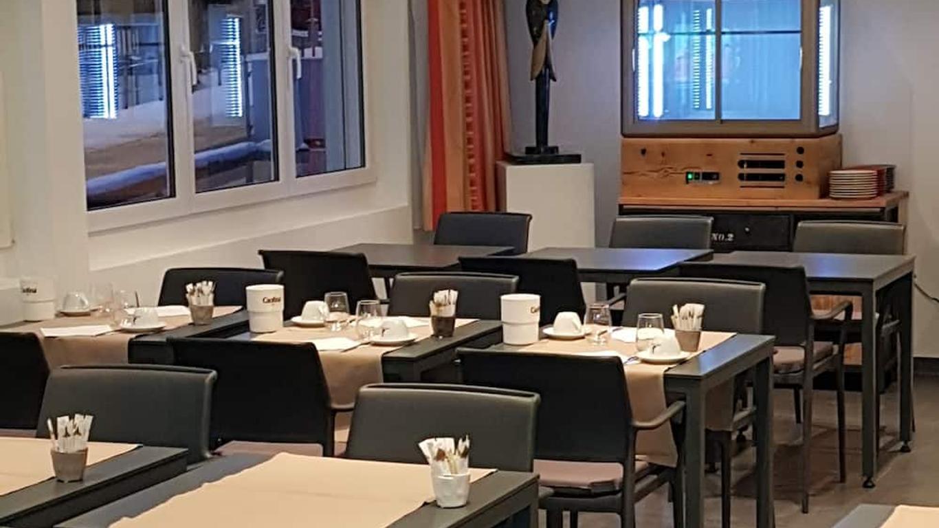 Studio 54 Davos
