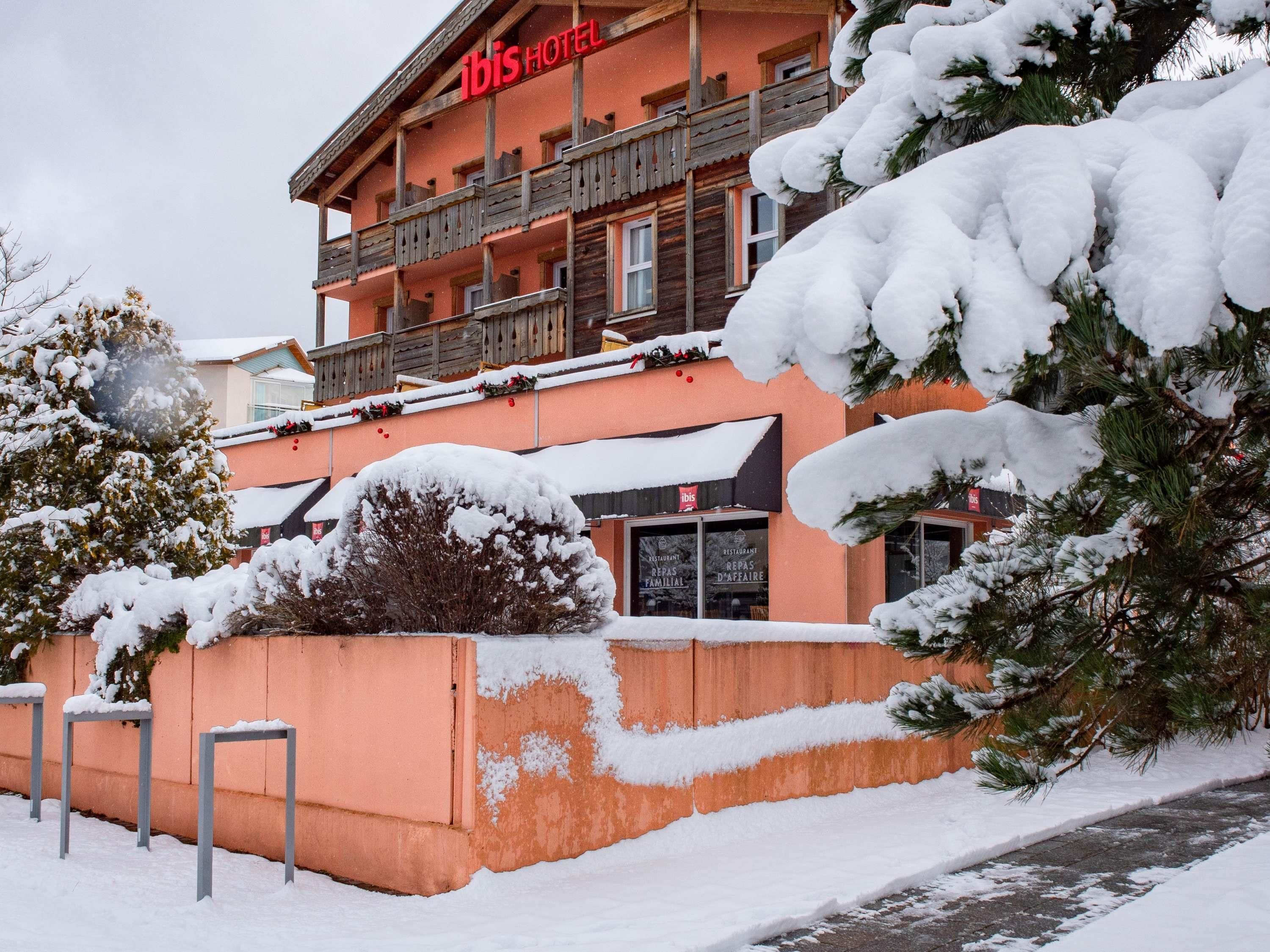 Gebäude
