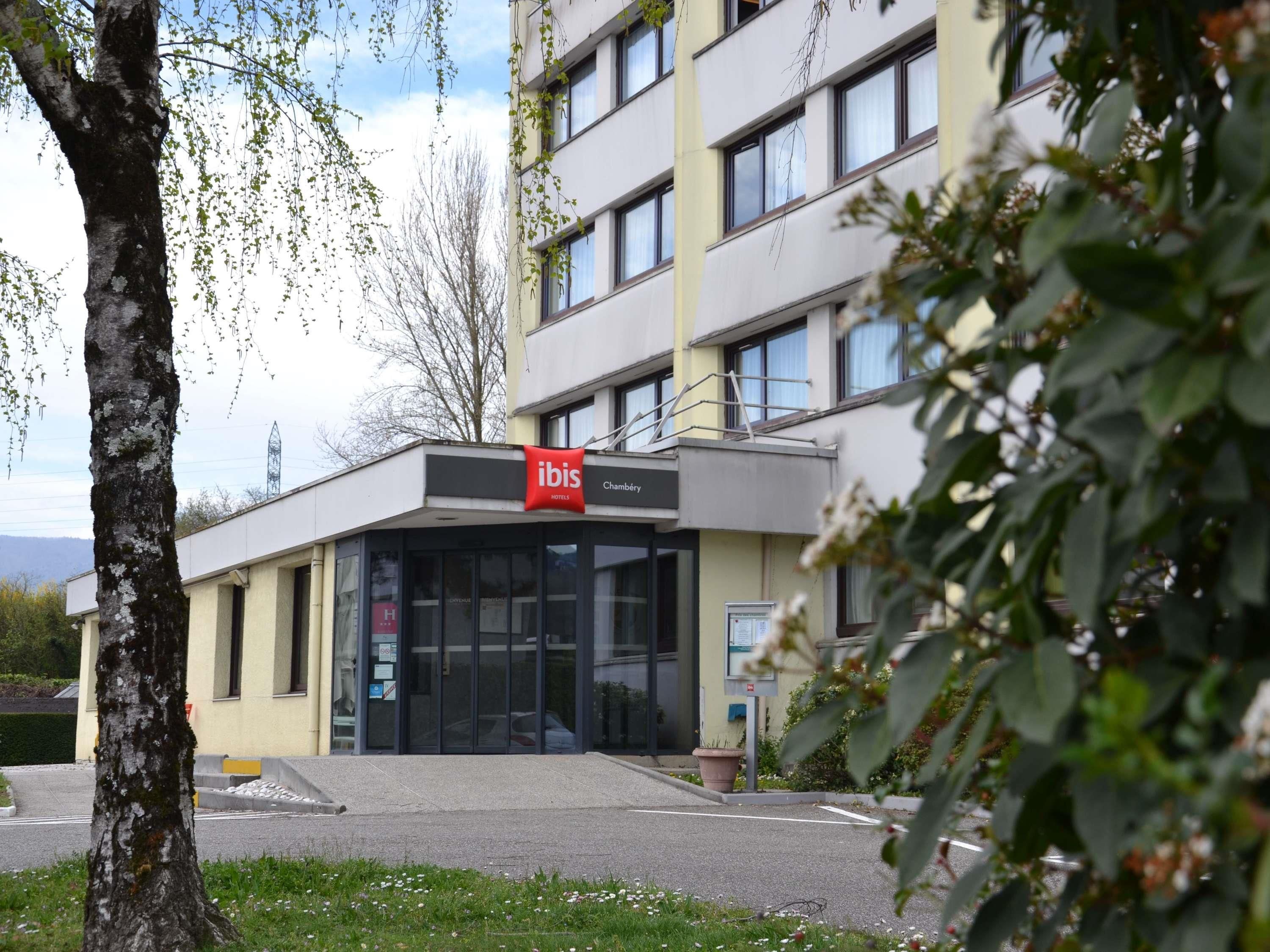 Gebäude