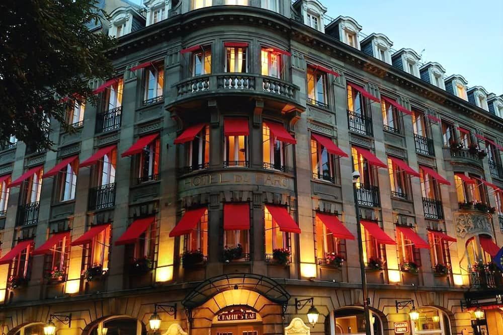 Gebäude