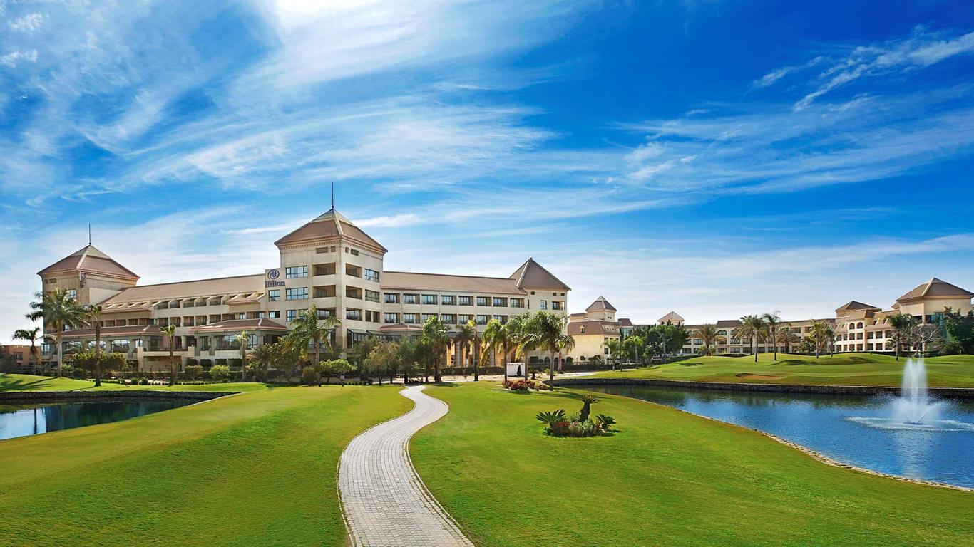 Hilton Pyramids Golf