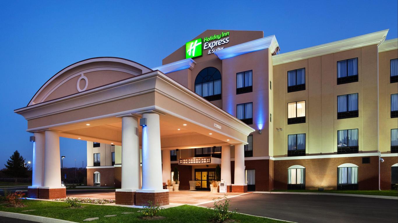 Holiday Inn Express & Suites Newport S, An IHG Hotel