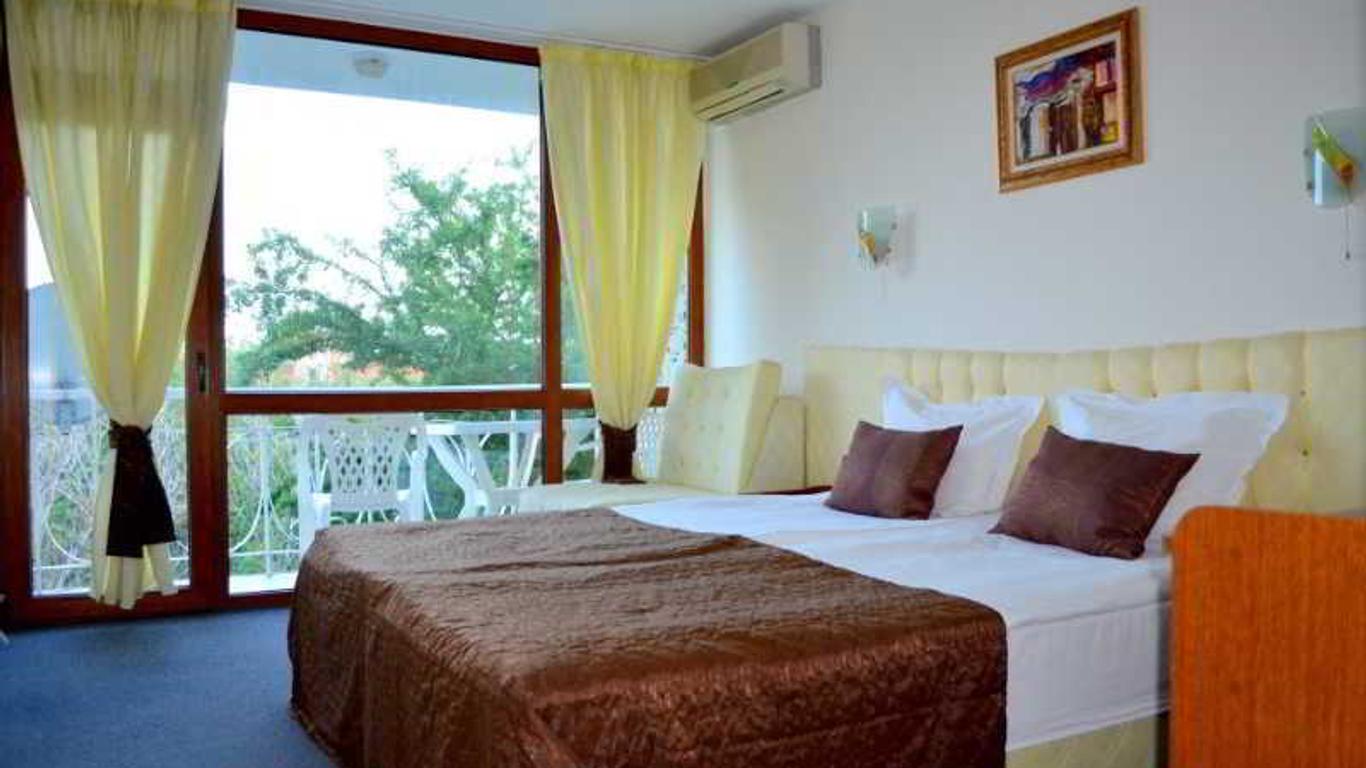 Sunshine Pearl Family Hotel
