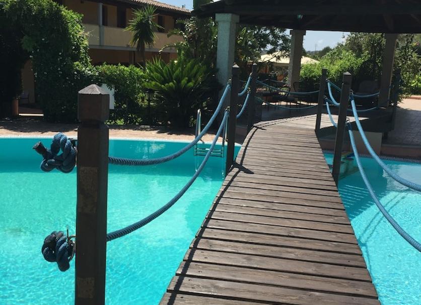 Pool Foto