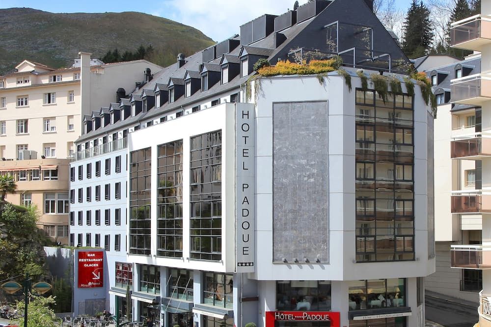 Gebäude