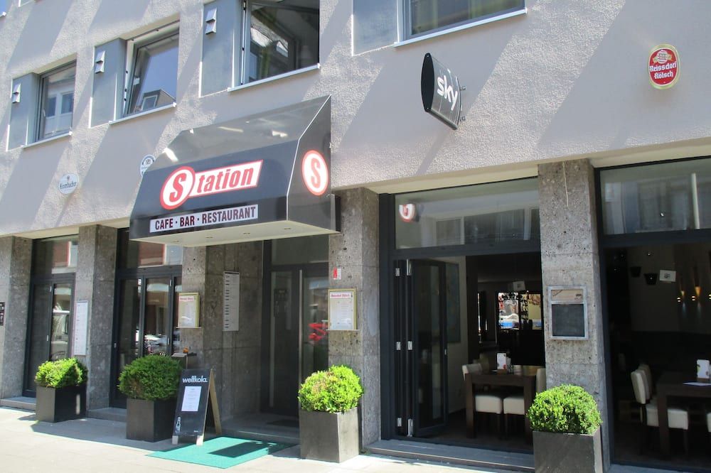 Gebäude