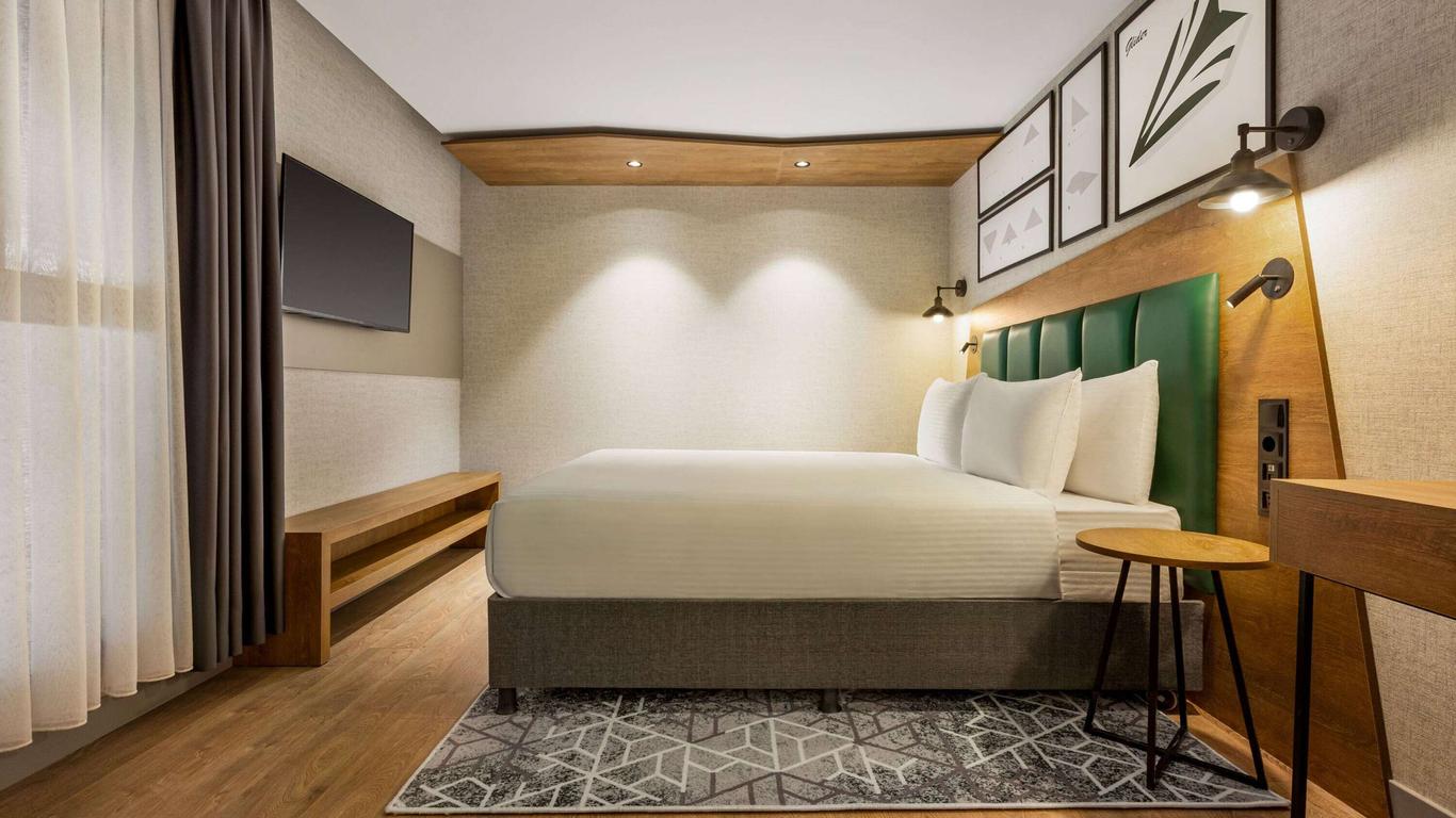 Ramada Encore by Wyndham Istanbul Arnavutkoy