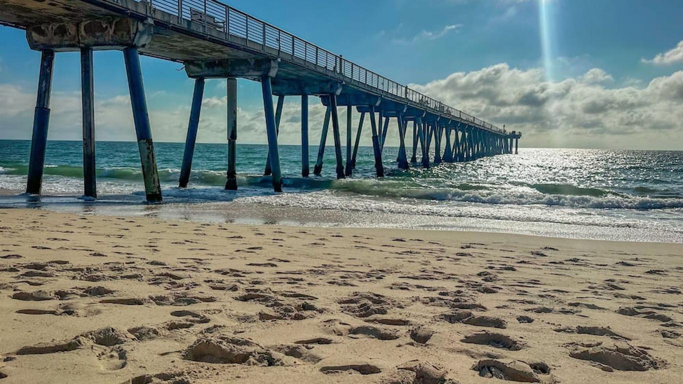 Surf City Hostel
